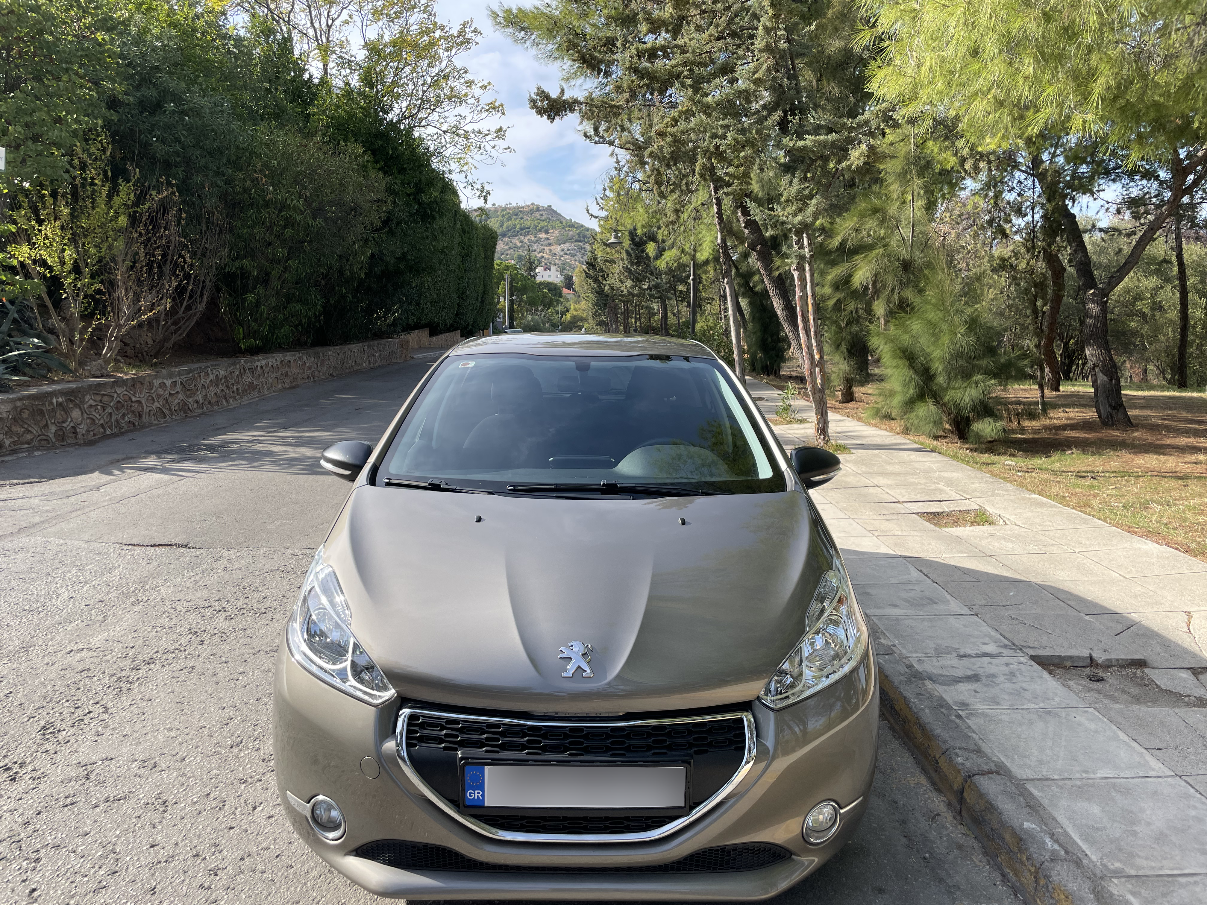 Peugeot 208 1.2 PURETECH  2015 Βενζίνη μεταχειρισμένο Αθήνα